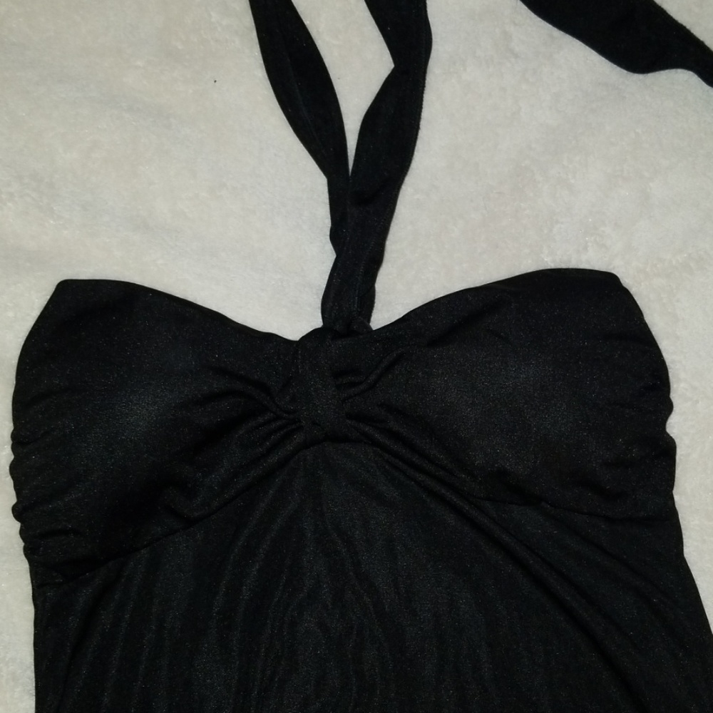 Halter top - Picture 2 of 4